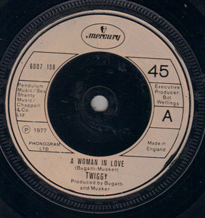 TWIGGY , A WOMAN IN LOVE / I LIE AWAKE AND DREAM OF YOU (looks unplayed)